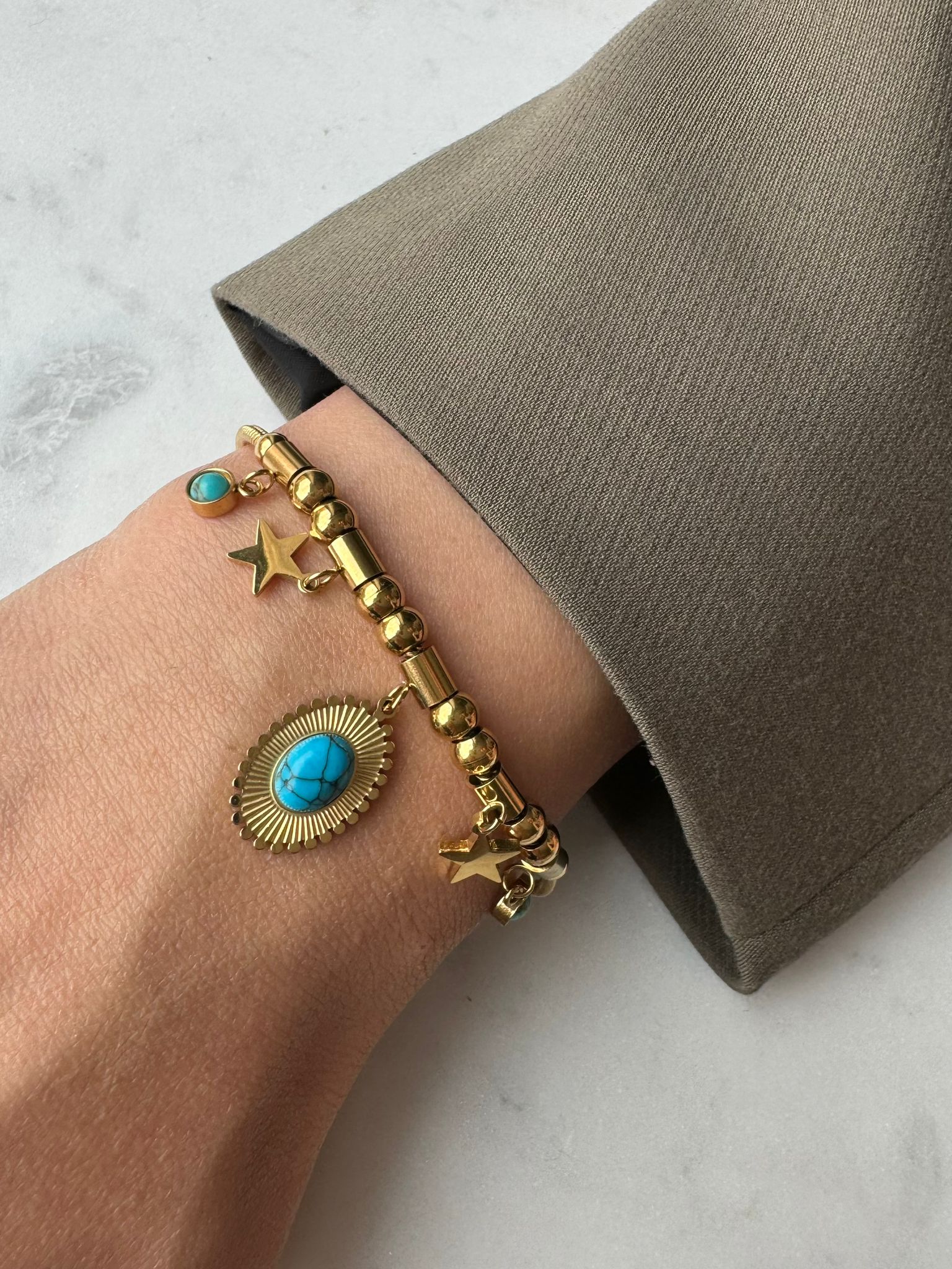 VINTAGE OVAL ARMBAND