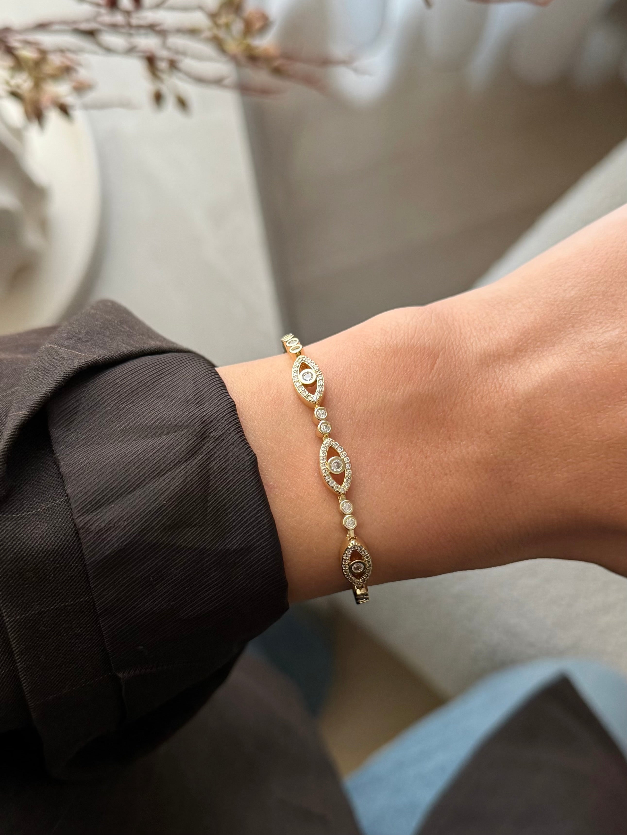 HAILEY ARMBAND