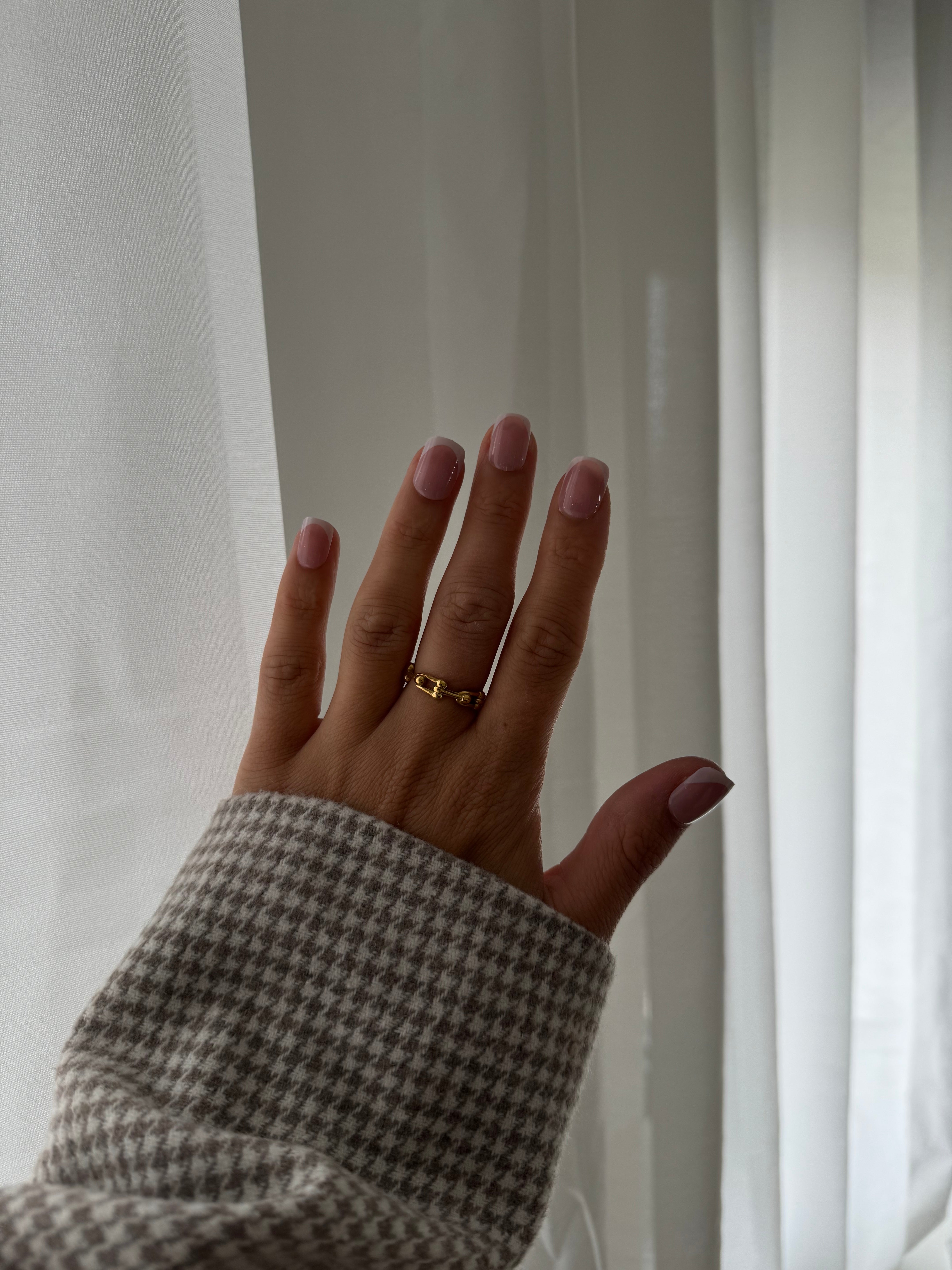 NORA RING