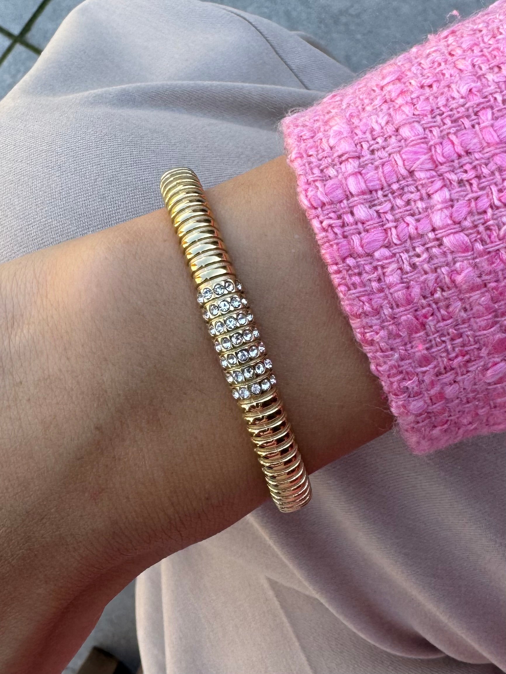 BANGLE TWIST
