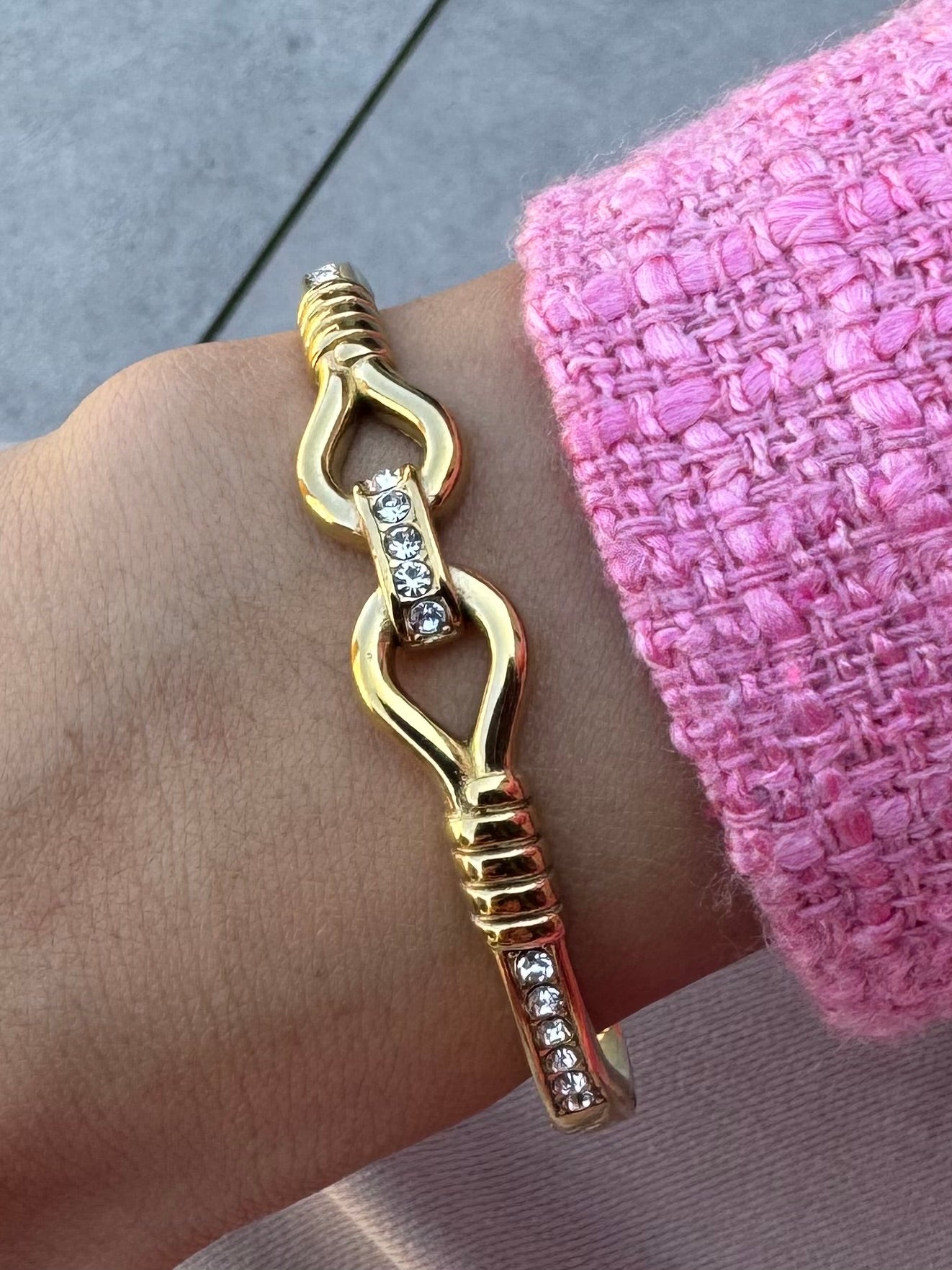 BANGLE TWIST KNOT