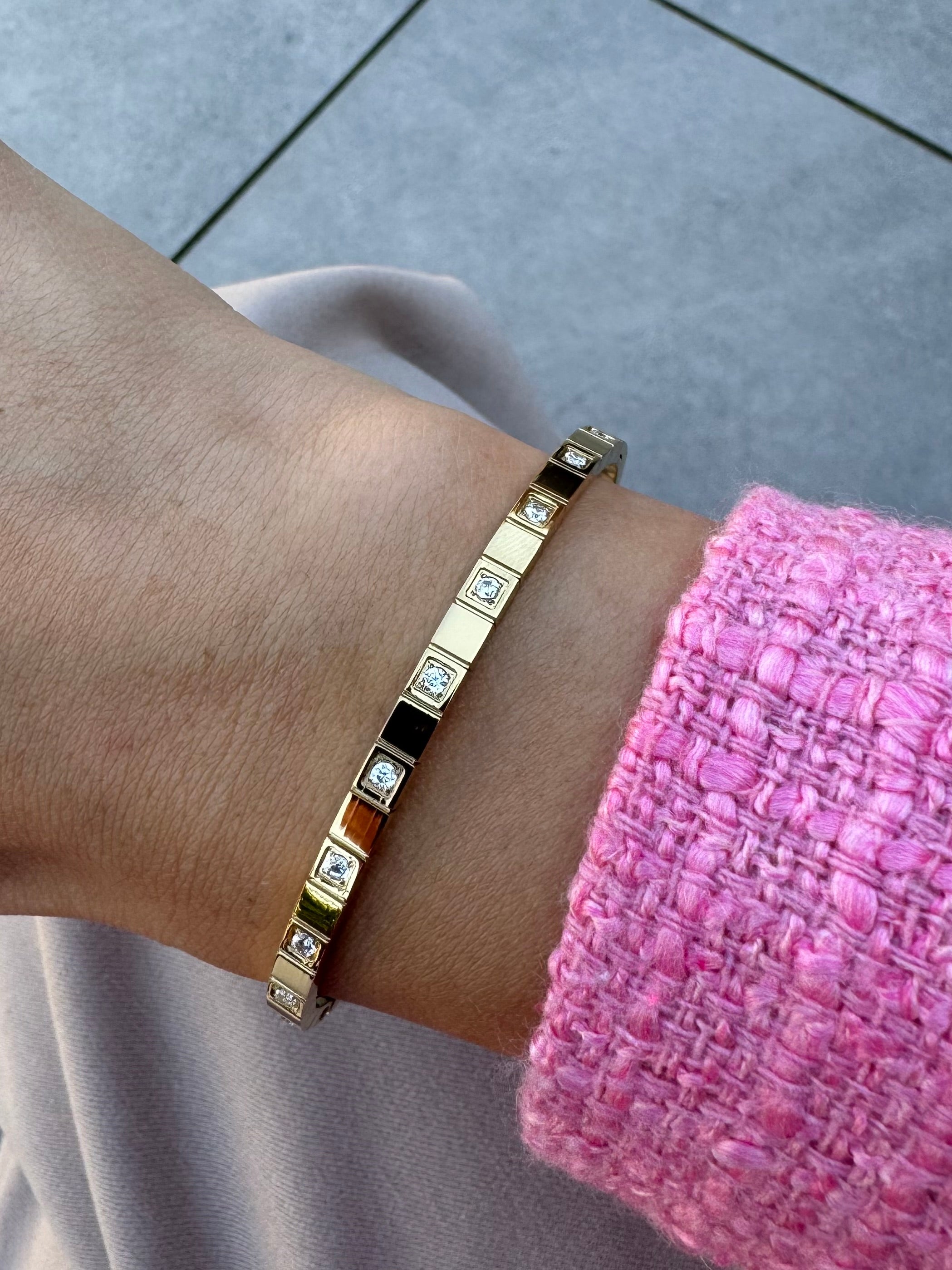 BANGLE CHIC