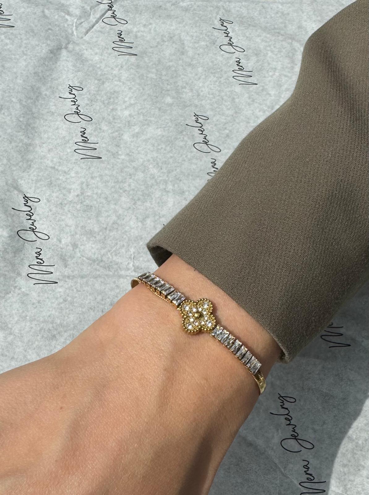 CHLOÉ SNAKE DIAMOND ARMBAND