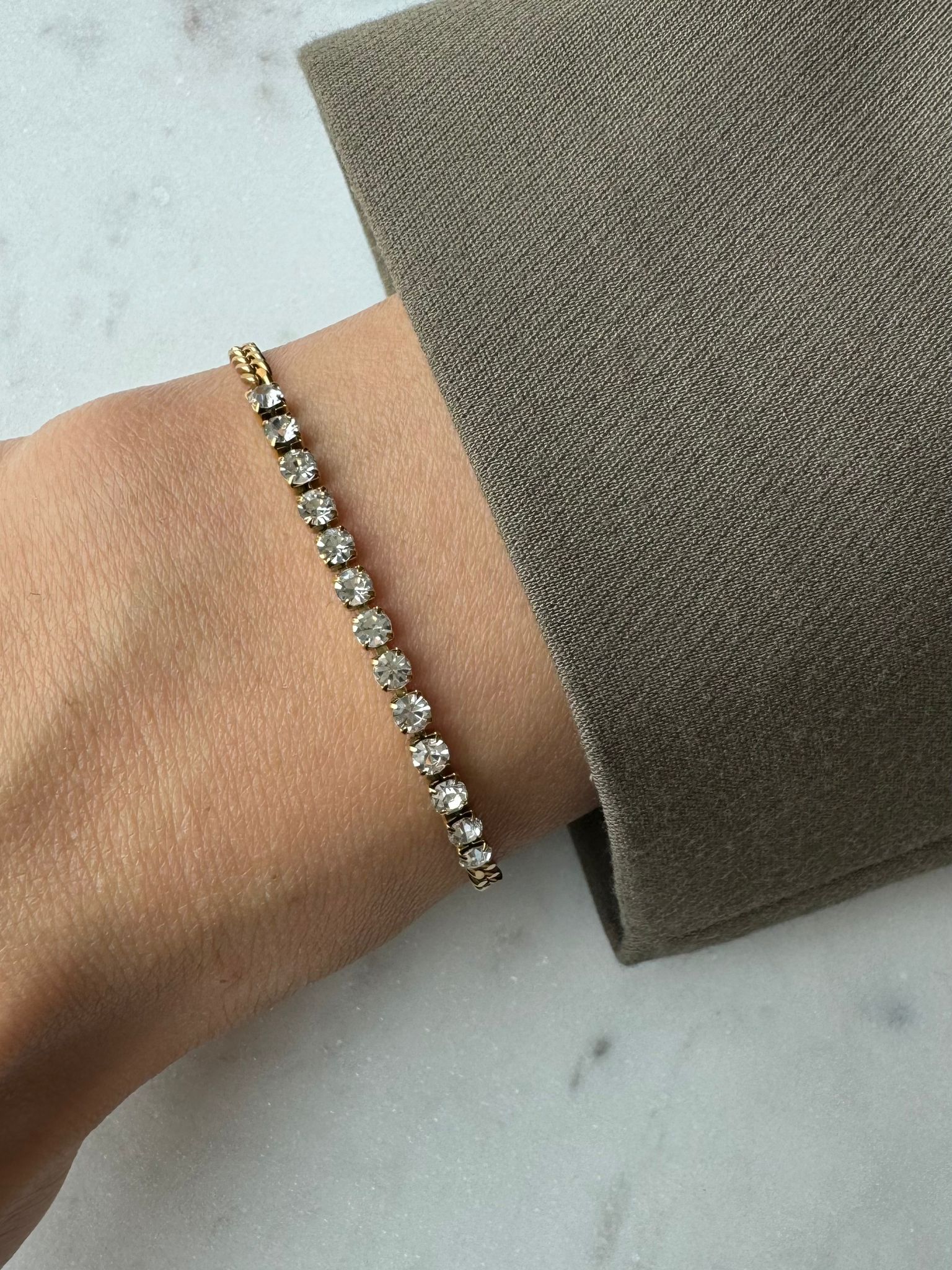 LAYLA ARMBAND